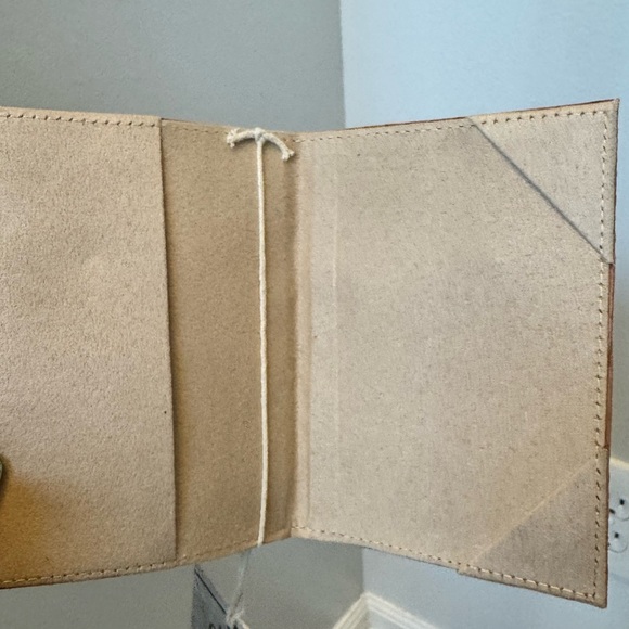 Global Color Tan Leather Passport Holder - Picture 3 of 4